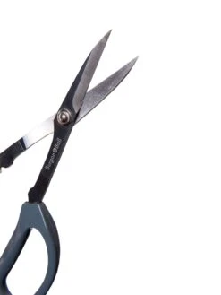 Japanese Pruning Scisssors -Outdoor Garden Care Shop 3 4 crop 8612968 0018