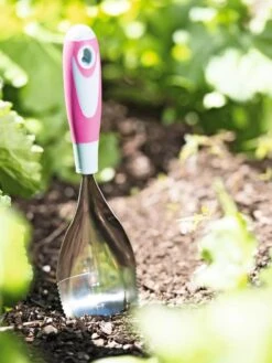 Dirty Little Digger™ 8 Dirty Little Digger™ -Outdoor Garden Care Shop 8594982 9961 tif